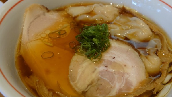 「醤油ワンタン麺¥1300」@ラーメン屋 トイ・ボックスの写真