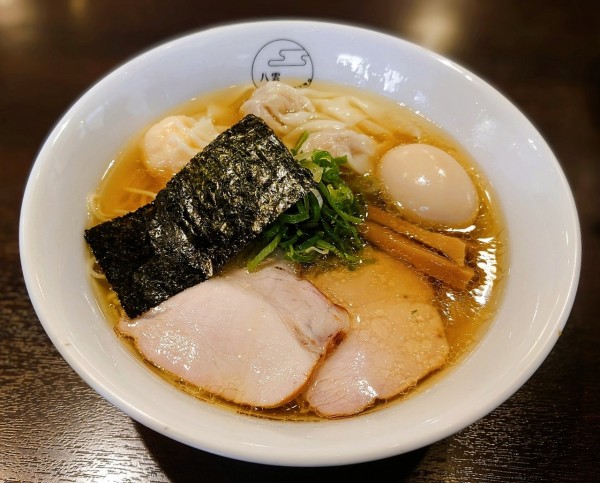 「特製ワンタン麺(ハーフ)白だし」@八雲の写真