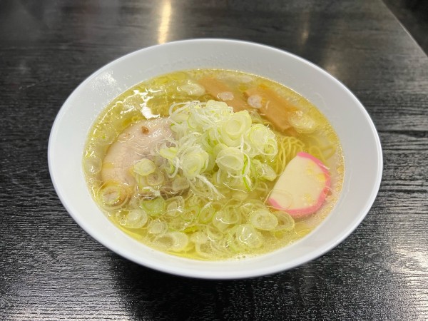 「ラーメン塩」@山汁らーめんの写真