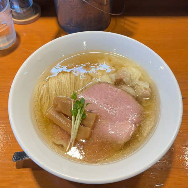 「塩煮干しワンタンそば」@麺処 清水の写真