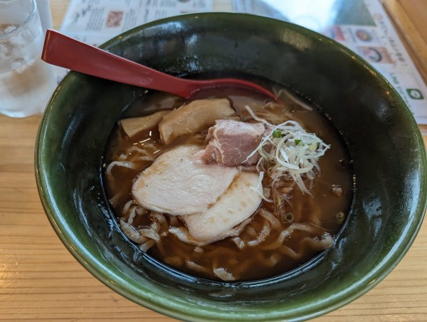 「焼あご塩らーめん900円」@焼きあご塩らー麺  たかはし 歌舞伎町店の写真