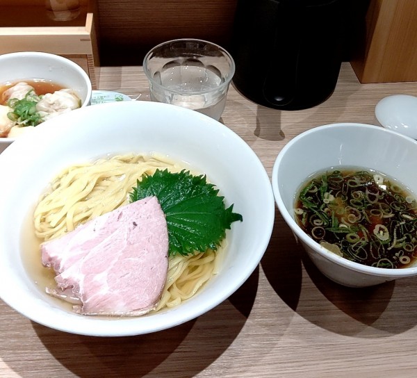 「昆布水つけ麺二種のワンタン付き1230円」@支那蕎麦 澤田の写真