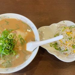 ラーメン並+やきめし並