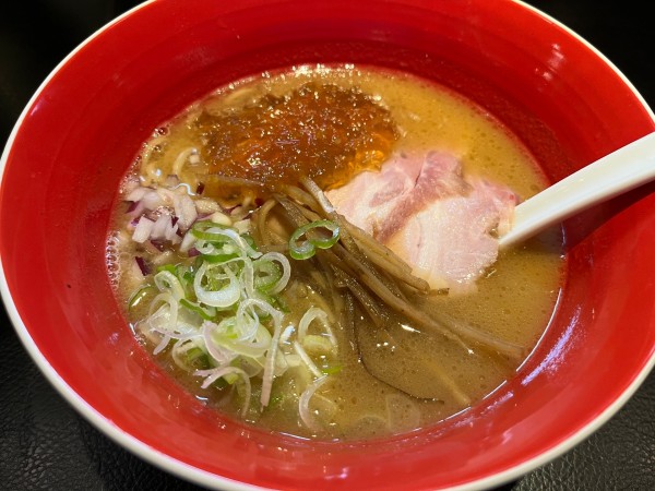 「魚介豚骨醤油：950円」@men-eiji HIRAGISHI BASEの写真