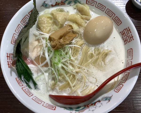 「特製鶏白湯　塩」@らぁ麺すみれ堂の写真