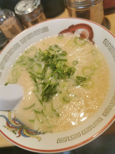 「素ラーメン」@まるうまラーメンぷらっと博多No.3の写真