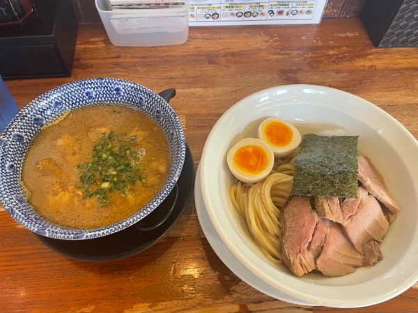 「特製つけ麺普通盛り」@ラーメン屋 桑原亭 東川口店の写真