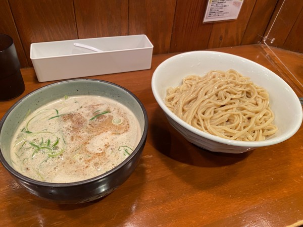 「和風鶏骨つけ麺」@弘雅流製麺の写真