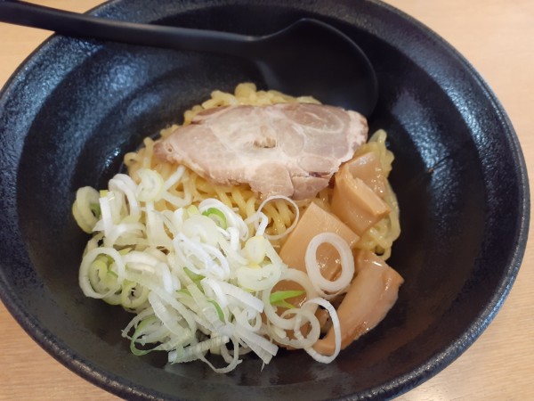 「しお油そば」@味の天徳 柿生店の写真