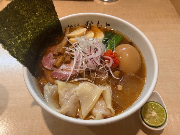 「【限定】特製 鶏節と鰹と酢橘の冷やし醤油」@麺処 秋もとの写真