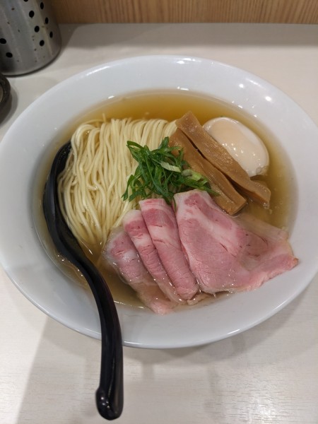 「特製塩らーめん」@麺笑の写真