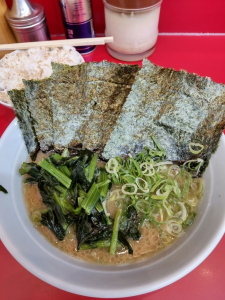 「朝ラー＋のり、ホウレン草」@横浜ラーメン 武蔵家 大井町店の写真