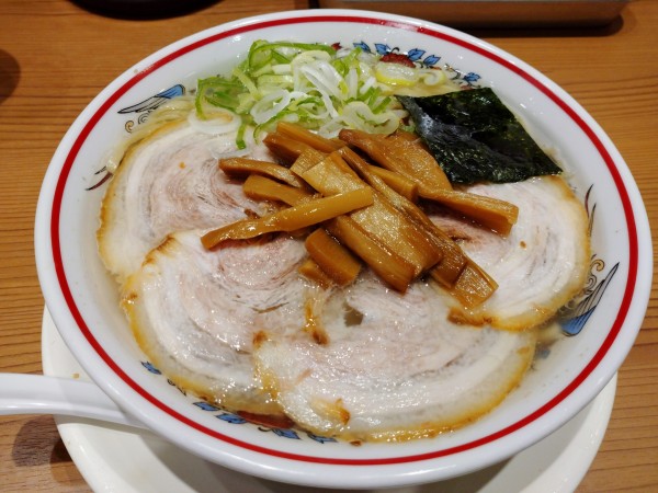 「中華そば（850円）」@玉 バラそば屋 川崎アゼリア店の写真