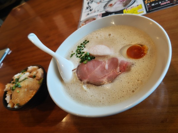 「泡とろラーメン８５０円＆つんどり丼（小）３５０円」@泡とろ齋藤の写真