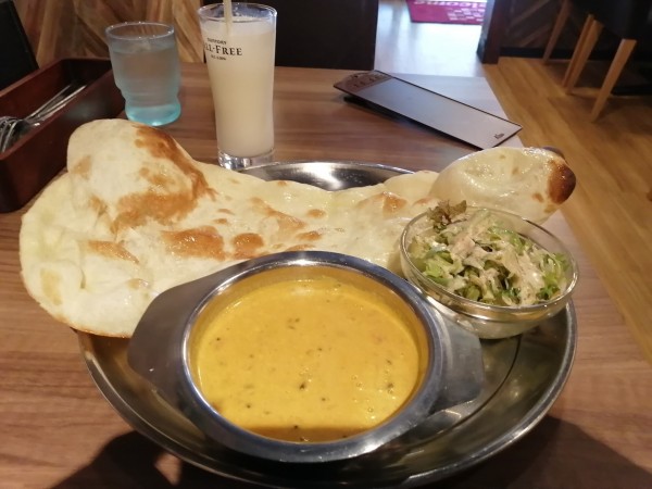 「1カレーセット　ドリンク付き　1100円」@南インドキッチン 虎ノ門ヒルズ店の写真