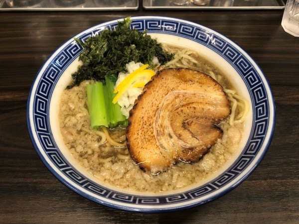 「烏賊背脂煮干し中華そば」@錦糸町中華そば さん式の写真