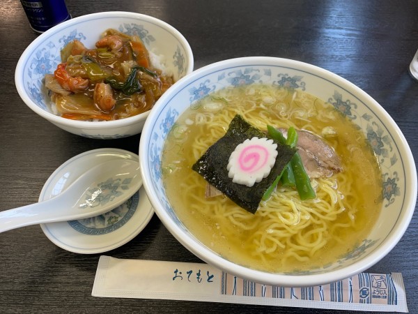 「塩ラーメン・ミニ中華丼」@太極亭の写真