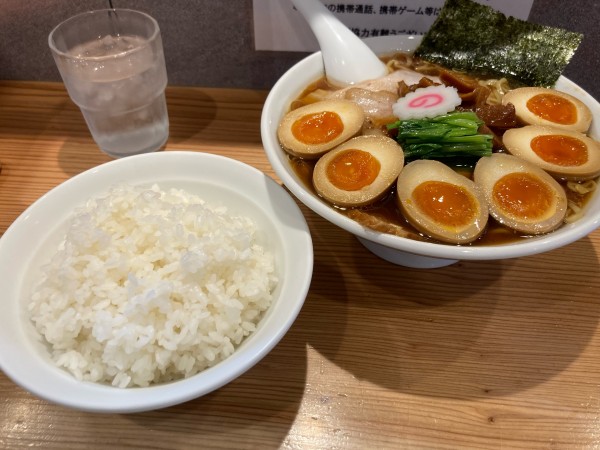「醤油ラーメン　味玉トリプル」@オランダ軒の写真