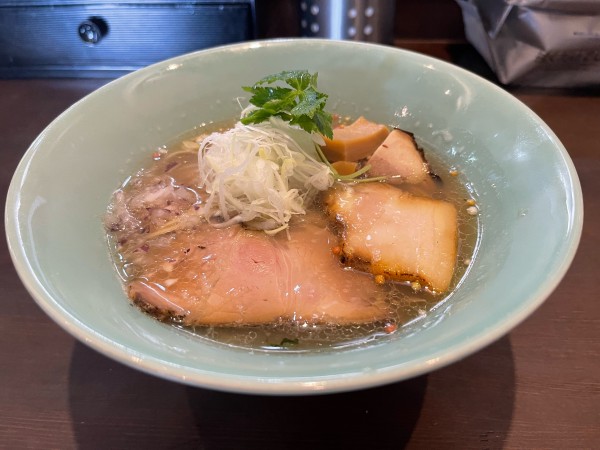 「あら炊きだし塩」@ラーメン こころの写真