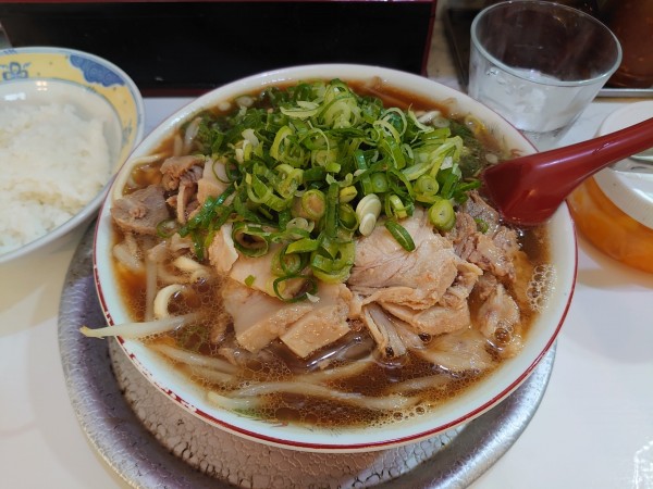「チャーシュー麺+チャーシュー100g」@丸一らあめんの写真