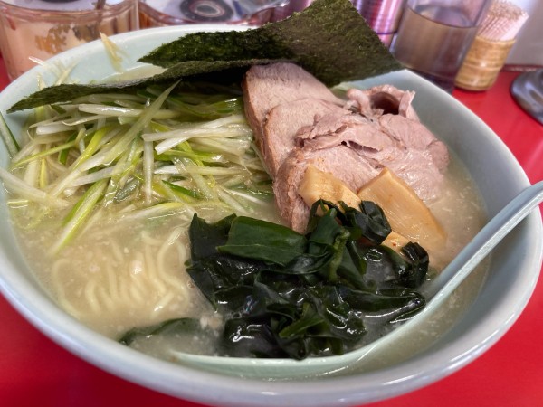 「塩ネギチャーシュー」@ラーメンショップ 卒島店の写真
