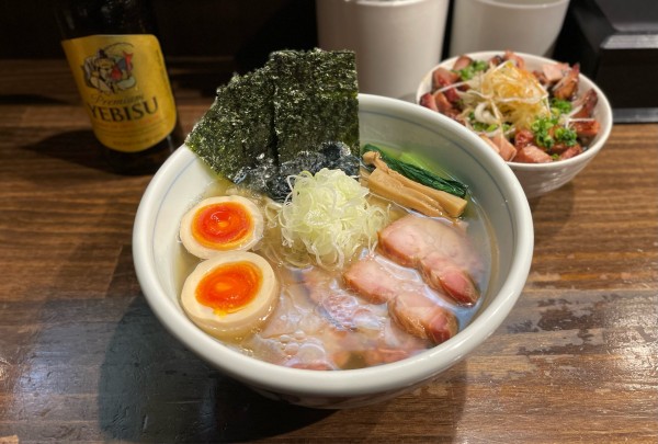 「特製中華そば（塩）¥1300、炙り焼豚丼¥330」@櫻井中華そば店の写真