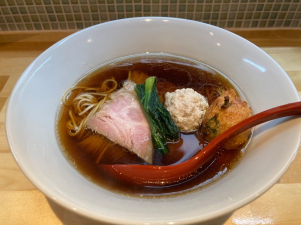 「醤油中華そば 900円」@猫と月の写真