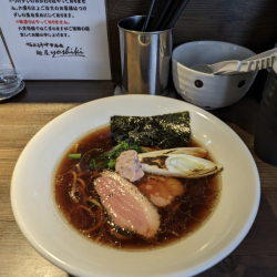 鴨出汁中華蕎麦（醤油）　900円