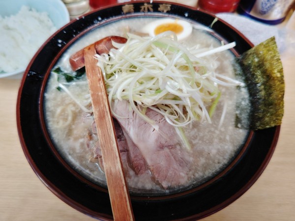 「定番ネギチャーシュー（醤油）」@ラーメン青木亭 越谷店の写真