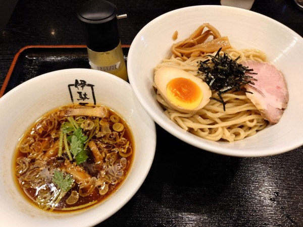 「丸鶏つけ麺(900円)」@麺行使 伊駄天 静岡店の写真