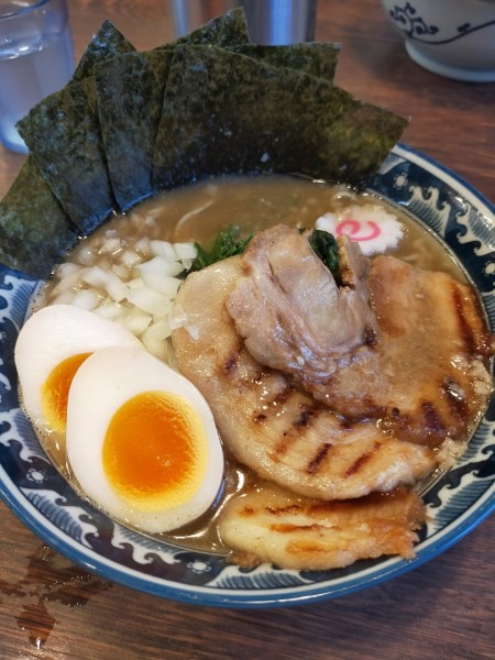 「特製!煮干し豚骨ラーメン」@麺屋 武士道 船橋店の写真