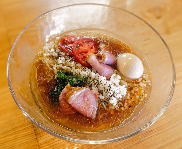 「鴨とトマトの冷しそば【期間·数量限定】」@麺 㐂色の写真