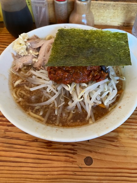 「オロチョンラーメン、ヤクミ、オロチョン少なめ650円」@にかいやの写真