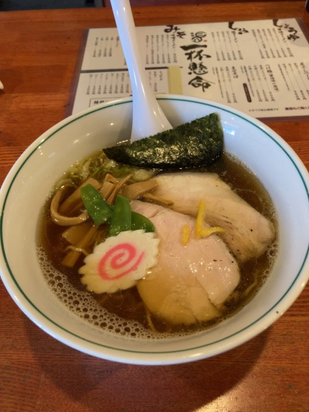 「煮干しベース醤油ラーメン　850円」@麺屋二八の写真