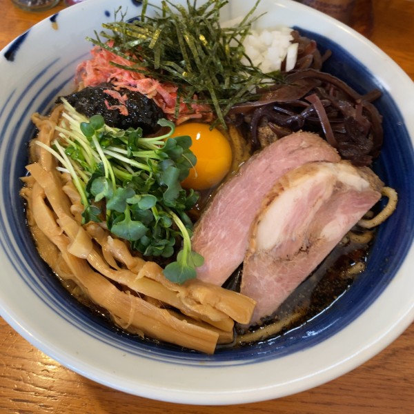 「【9周年限定】黒まぜそば850円」@麺屋 鶏口の写真