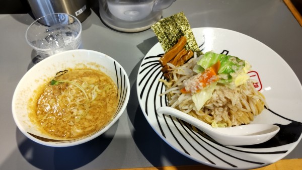 「野菜にんにくつけ麺(中盛)」@つけ麺 一番 本八幡店の写真