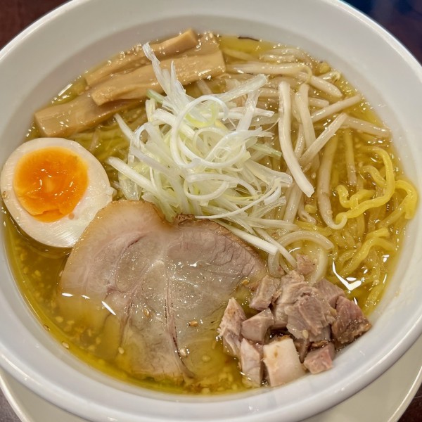 「特製塩らーめん」@北海道らーめん さつほろ 松戸本店の写真