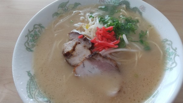 「ラーメン　焼飯」@九州ラーメン くるめ店の写真