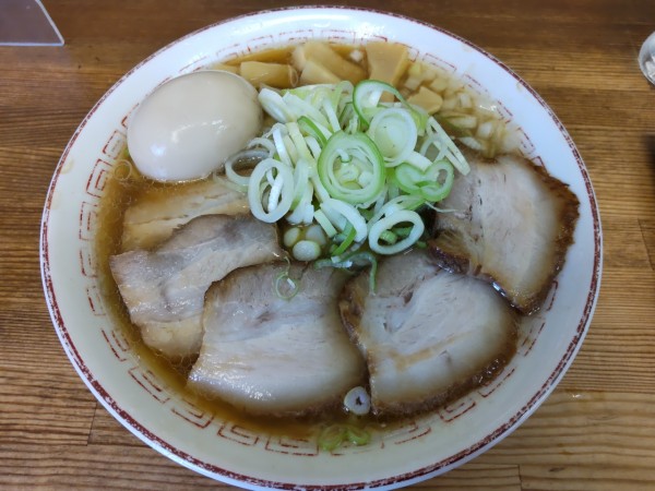 「特製蔵出ししょうゆラーメン(平打ち麺)」@喜多方食堂 浅草本店の写真