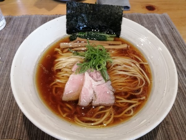 「醤油らぁ麺　　1000円」@麺屋 さくら井の写真