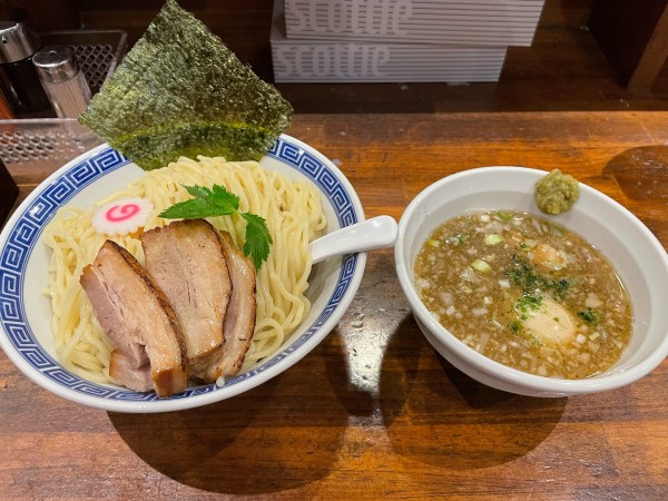 「特製炙りチャーシューつけ麺（特盛）」@めいげんその写真