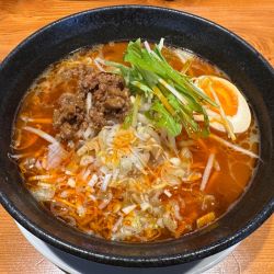 酸辣湯麺 1100円