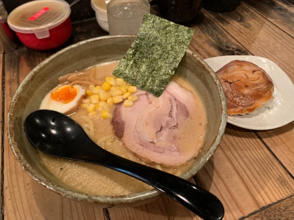 「濃厚醤油ラーメン　太麺」@らーめん きよつきの写真