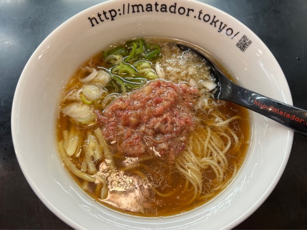 「醤油らぁ麺」@牛骨らぁ麺 マタドール 本店の写真