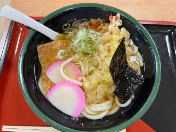 「天ぷらうどん」@ホテーフーヅ 伊那店の写真
