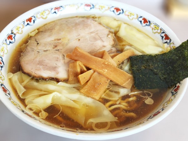 「ワンタン麺　醤油」@春木屋 郡山分店の写真