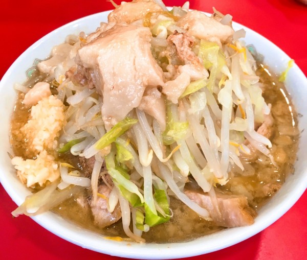 「小豚麺半分ヤサイニンニクアブラ」@ラーメン二郎 生田駅前店の写真