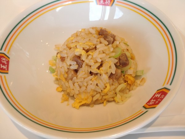 「炒飯（ジャストサイズメニュー）　３００円」@餃子の王将 草加店の写真