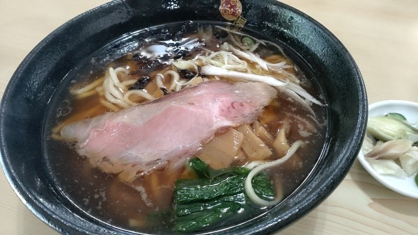 「猪豚醤油ラーメン(780円税込)」@麺屋 十石の写真