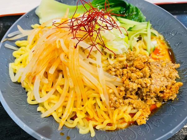 「冷やし担々麺 大盛 1,000円」@豚骨一燈 アリオ葛西店の写真